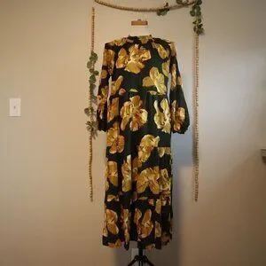 knee length dresses for ladies Mac Duggal Women's Sleeveless Hand Beaded Floral Midi Dress - Green - Size 2